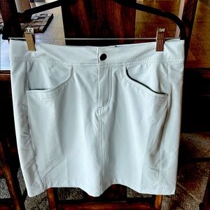 Royal Robbins Light Gray Skort never worn size 10